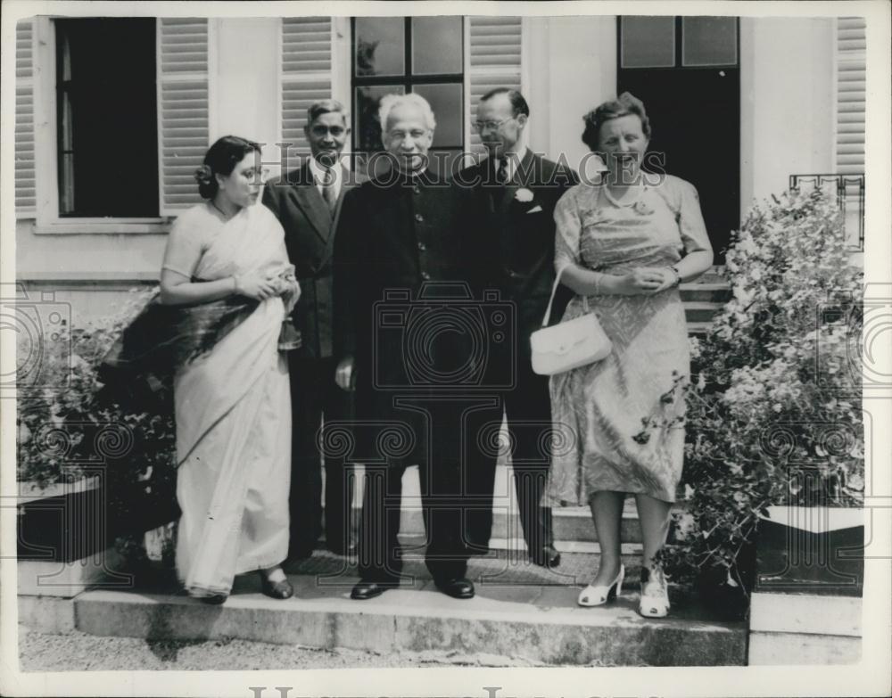 1953 Press Photo Indian Vice Premier With Queen Juliana Lunch - Historic Images