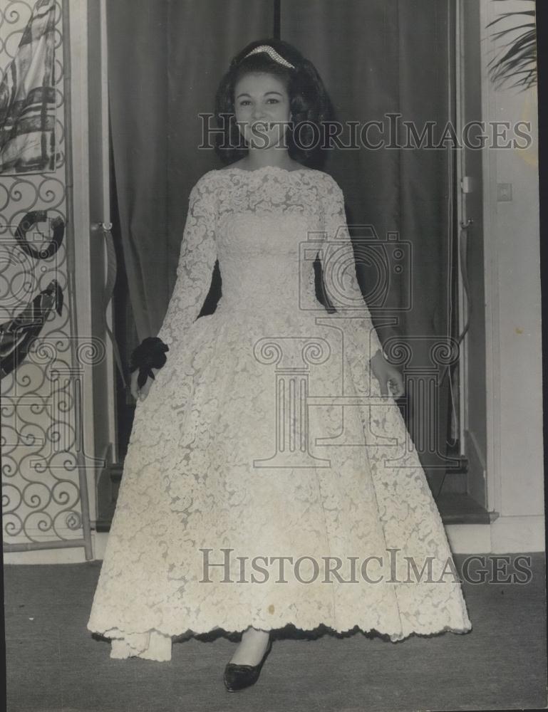 Press Photo Jacqueline Estrere, Debutante Ball - Historic Images