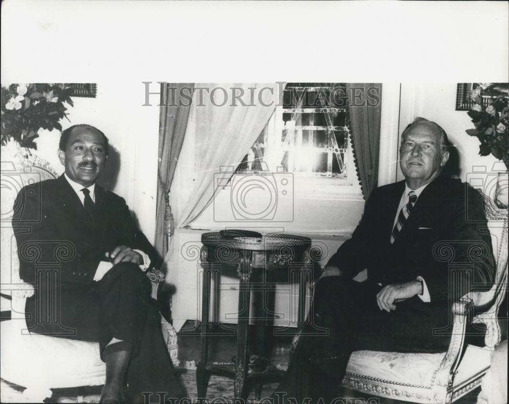 1971 Press Photo President Sadat of Egypt receives Mr. Rogers, U.S. Secretary of - Historic Images