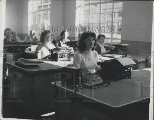 Press Photo American Co-Ed School Opens in Busey Park - Historic Images