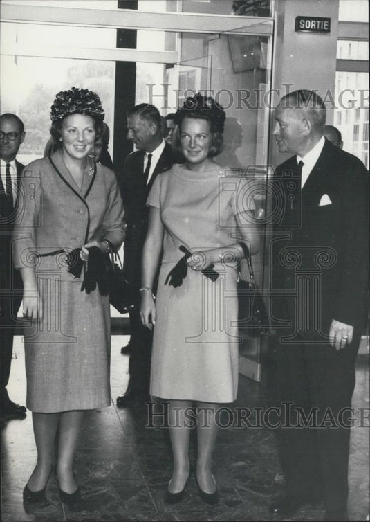 1963 Press Photo Princesses Of Holland At The NATO-Beatrice And Irene - Historic Images
