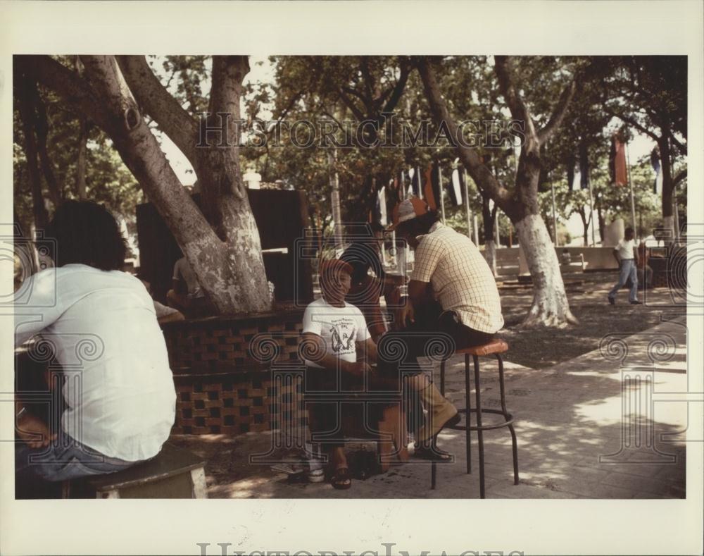 1981 Press Photo Nicaragua Street Scene on Managua - Historic Images