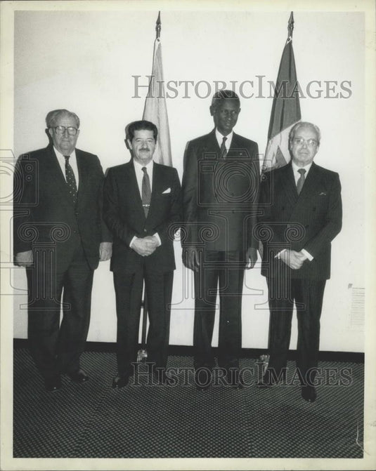 1986 Press Photo Vernon Walters, Jaime de Pinies, Abdou Dicuf & De Cuellar - Historic Images