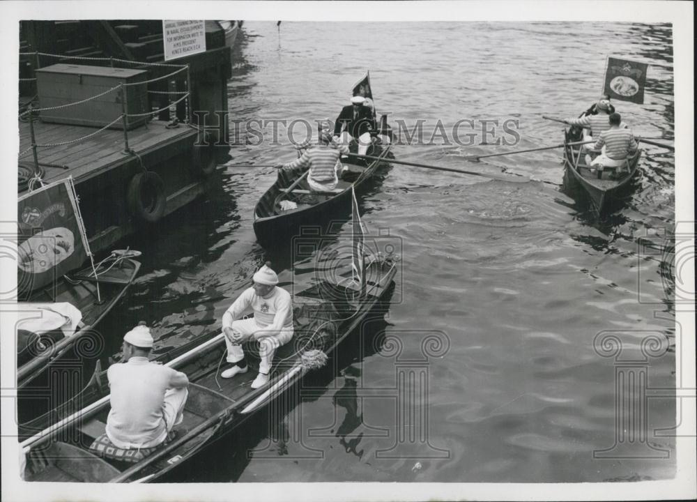 1957 Press Photo Swan Upping Begins On The River Thames - Historic Images