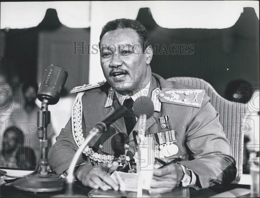1977 Press Photo President Gaafar Nimeri Addresses Nation After Swearing In - Historic Images