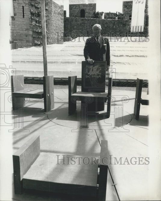 1969 Press Photo Caenarvon gets a foretaste of the Investiture - Historic Images
