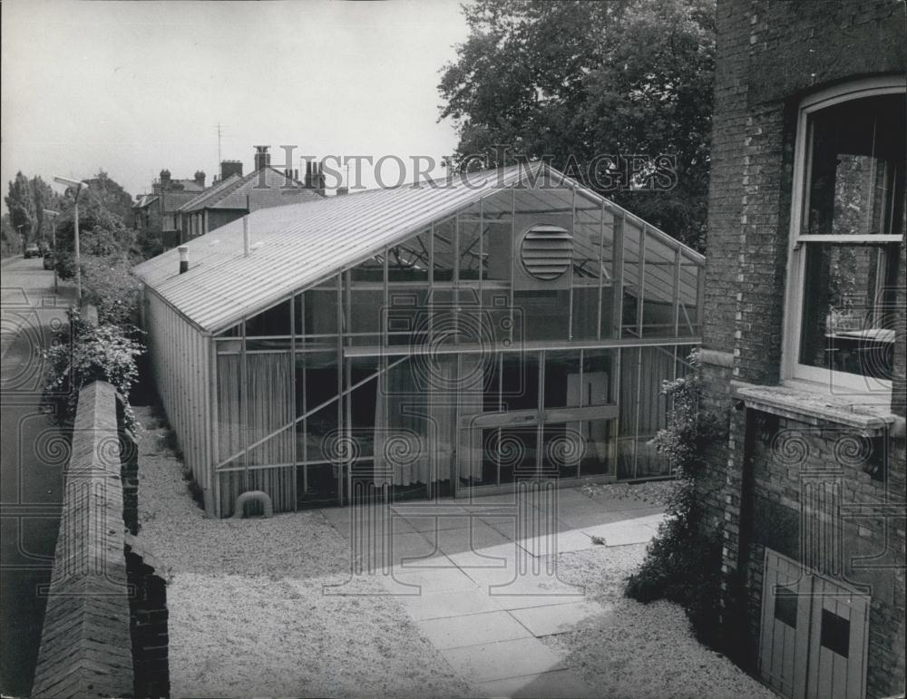 1970 Press Photo experimental Cambridge University glass House - Historic Images