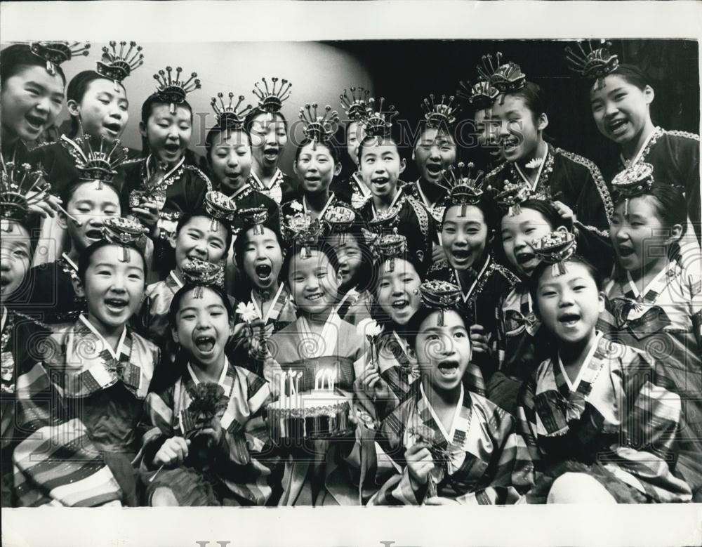 1979 Press Photo Miss Kyu Sun Whang One of the dancers celebrating her birthday - Historic Images