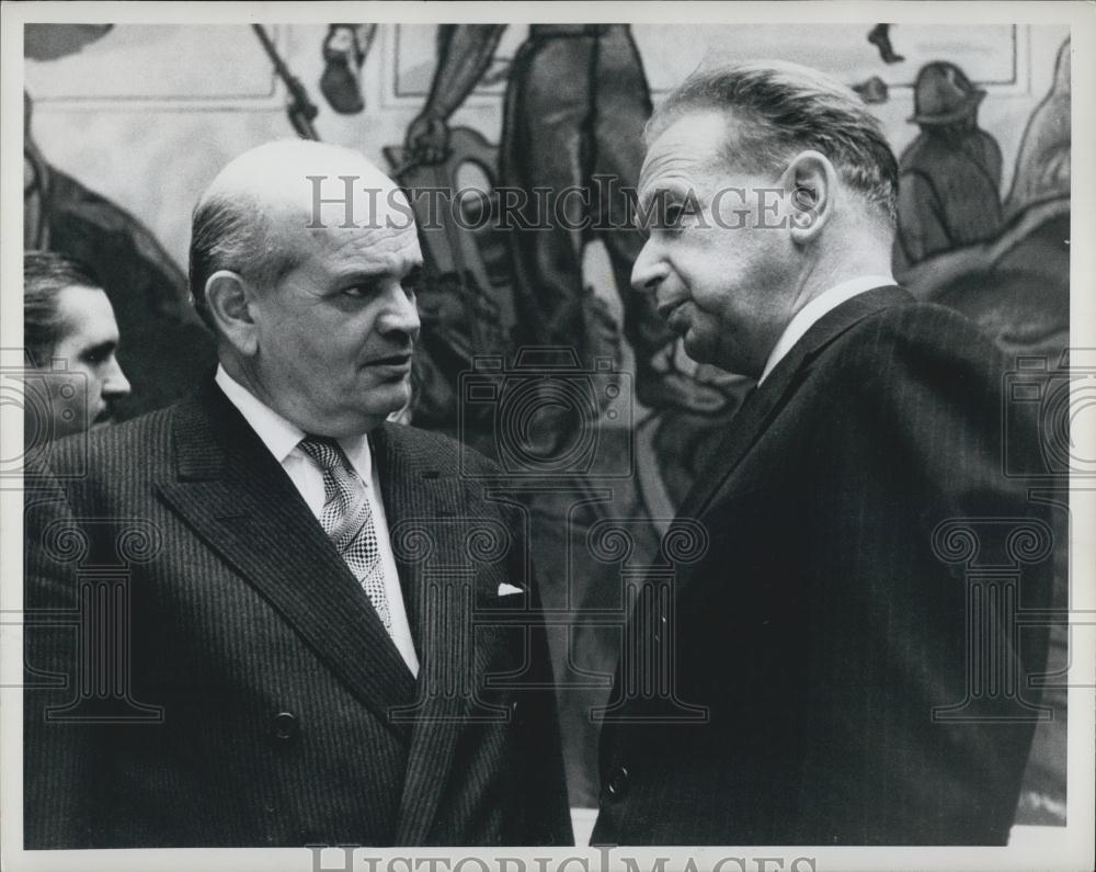 1961 Press Photo Omar Loutfi, Arab Politician &amp; Secretary-General Hammarskjold - Historic Images