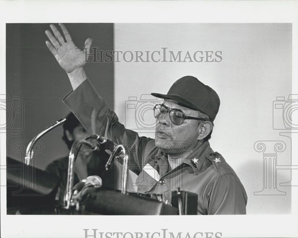 1981 Press Photo Tomas Borqe - Member of National Directorate Minister of Interi - Historic Images