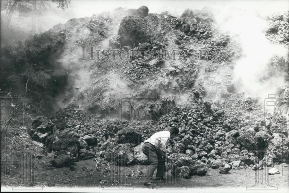 1971 Press Photo Mount Etna - Historic Images