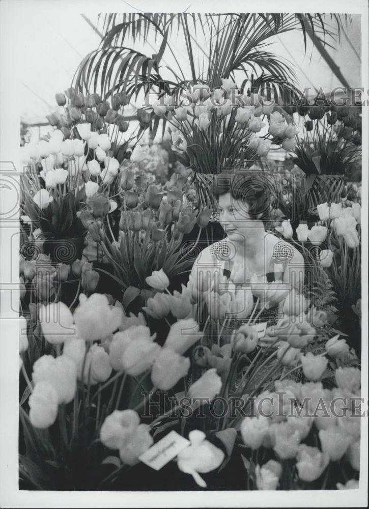 1961 Press Photo Nel Lyen, Chelsea Flower Show - Historic Images