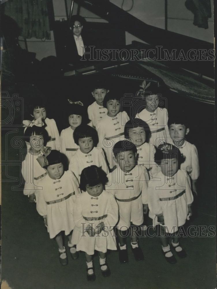 Press Photo "Tiny Tot Chorus" - Historic Images