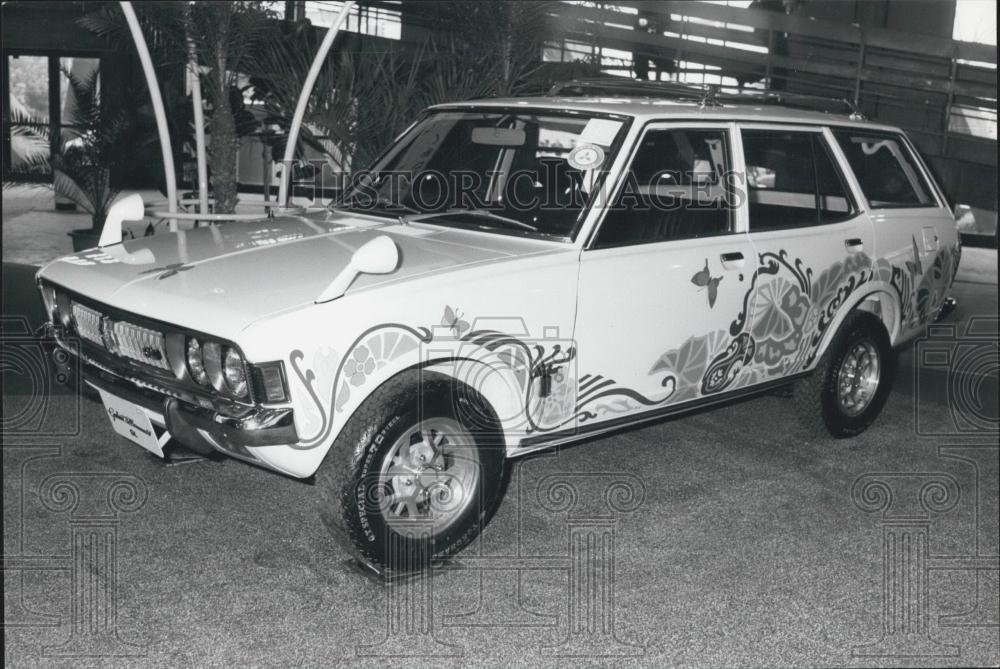 Press Photo Mitsubishi-made Galant station wagon - Historic Images