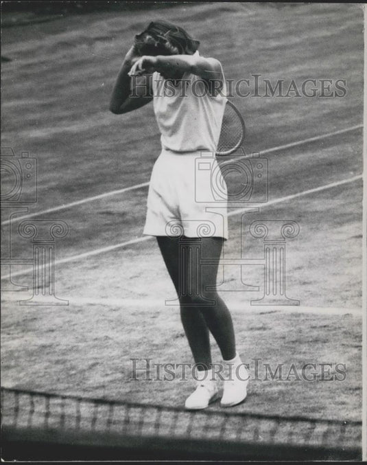 1958 Press Photo Angela Mortimer Women's Singles Final Match Loss Althea Gibson - Historic Images