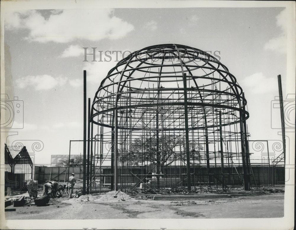 1953 Press Photo Work Progresses on Rhodes Centenary Exhibition - Historic Images