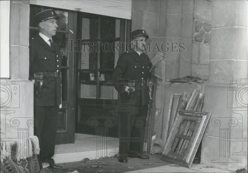 1961 Press Photo Coeur Volant Manor of the Comte de Paris bombed - Historic Images
