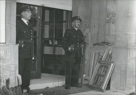 1961 Press Photo Coeur Volant Manor of the Comte de Paris bombed - Historic Images