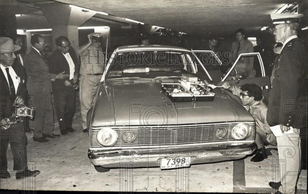 1971 Press Photo Taxi Used by Kidnappers of Julio Hirschfelf, Mexico - Historic Images