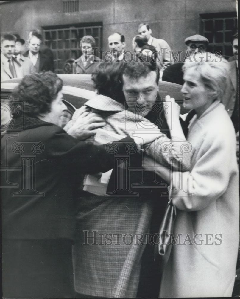 Press Photo John Edwin Dodd & wife,hes cleared of accesory murder charge - Historic Images
