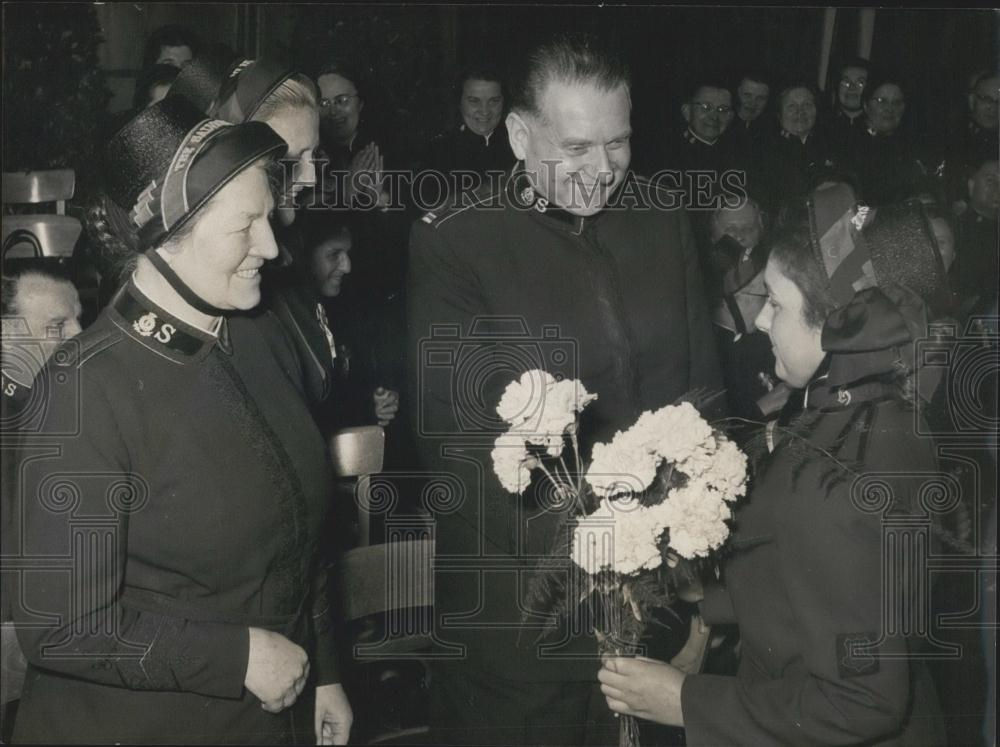 1955 Press Photo peace loving armee met in Cologne - Historic Images