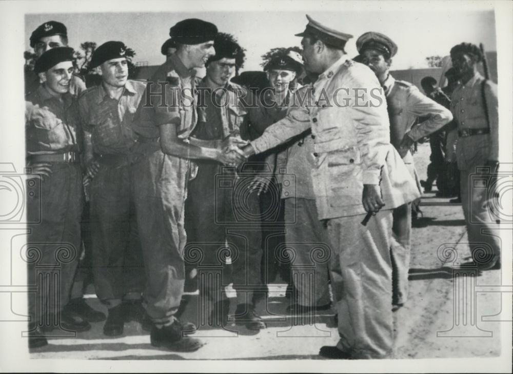 1954 Press Photo British Troops leaves Egypt - Historic Images