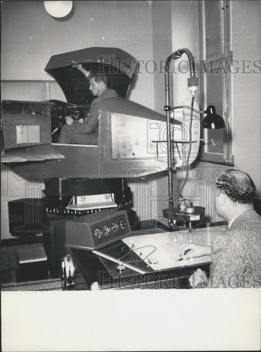 Press Photo Flight Training School, Cologne - Historic Images