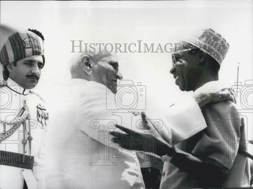 1972 Press Photo Indian President Visits Tanzania, Mr. Giri, the President of In - Historic Images