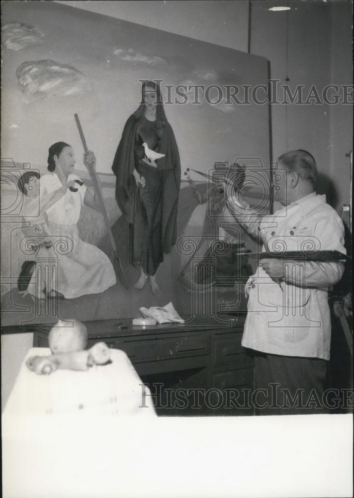 1953 Press Photo &quot;Madona of Peace&quot;. M. Sironval - Historic Images