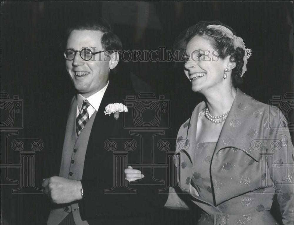 1954 Press Photo Lady Alexandra Howard-Johnston weds Hugh Trevor. Roper - Historic Images