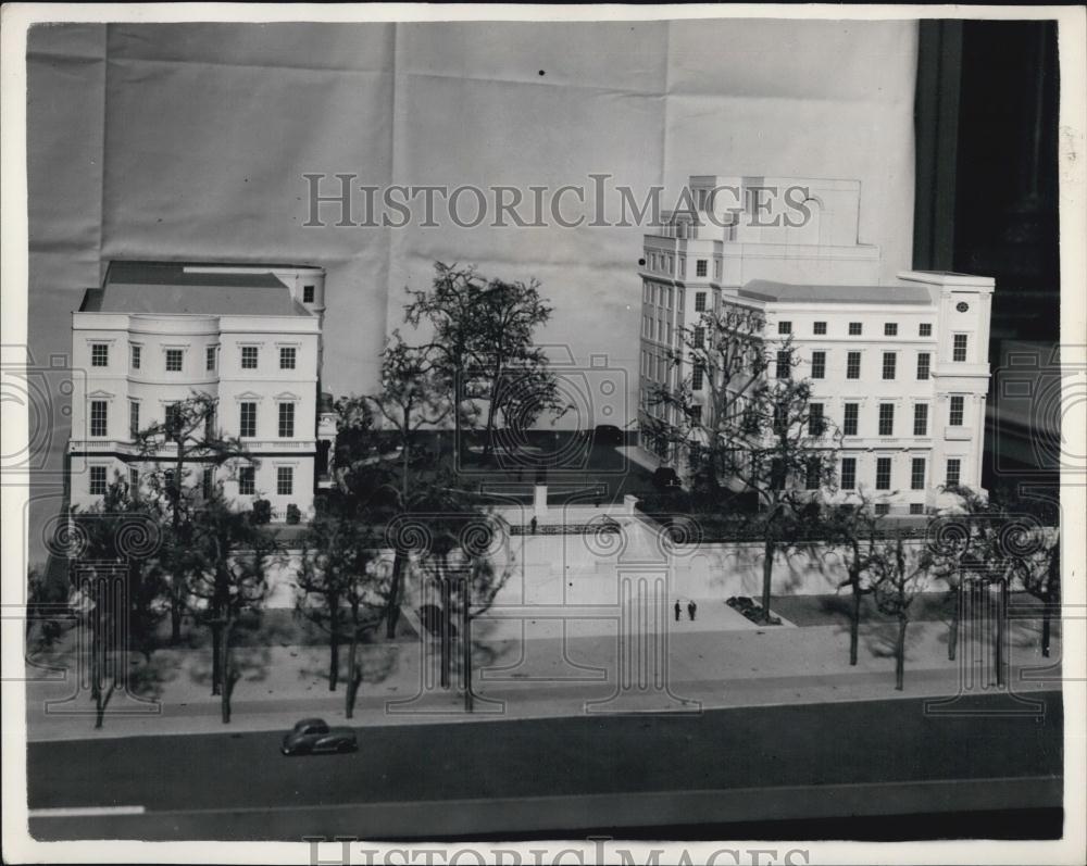 1954 Press Photo Sir Leslie Boyce, as Chairman of the Executive Committee of the - Historic Images