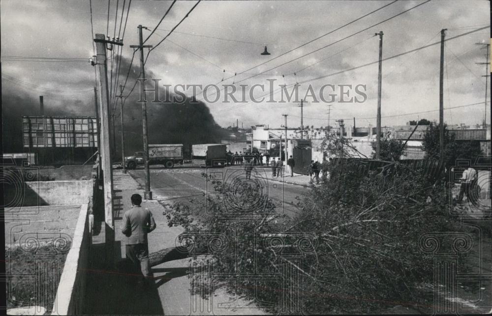 1968 Press Photo Students Revolt in Montevideo Uruguay - Historic Images