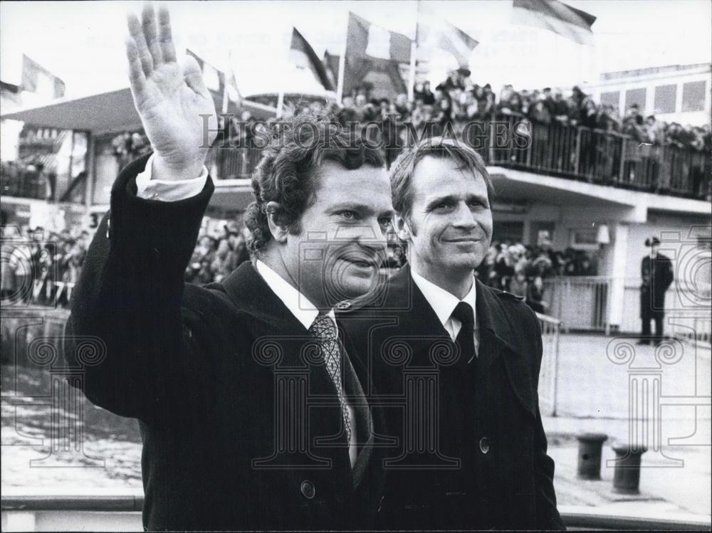 Press Photo King Carl XVI Gustaf Mayor Hamburg Hans Ulrich Klose West Germany - Historic Images