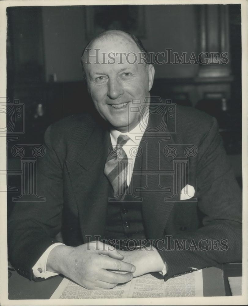 1957 Press Photo Sir Frederick Hoyer Millar British Ambassador - Historic Images