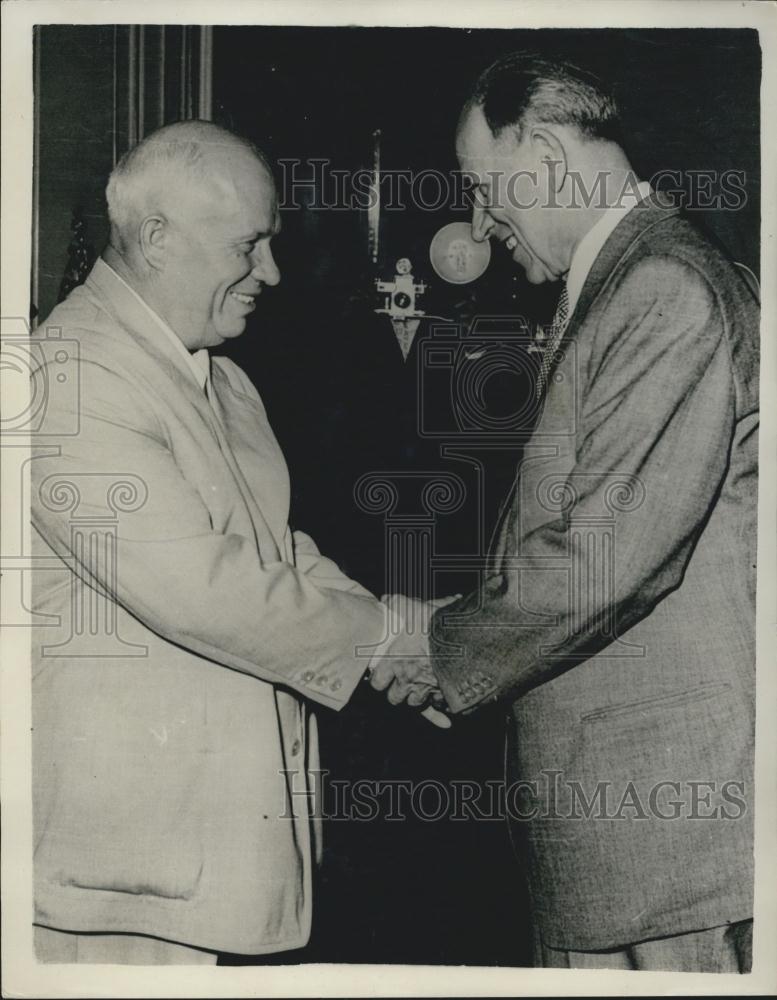 1957 Press Photo Soviet&#39;s Khruschev in Prague With Pres Zapotocky For Visit - Historic Images