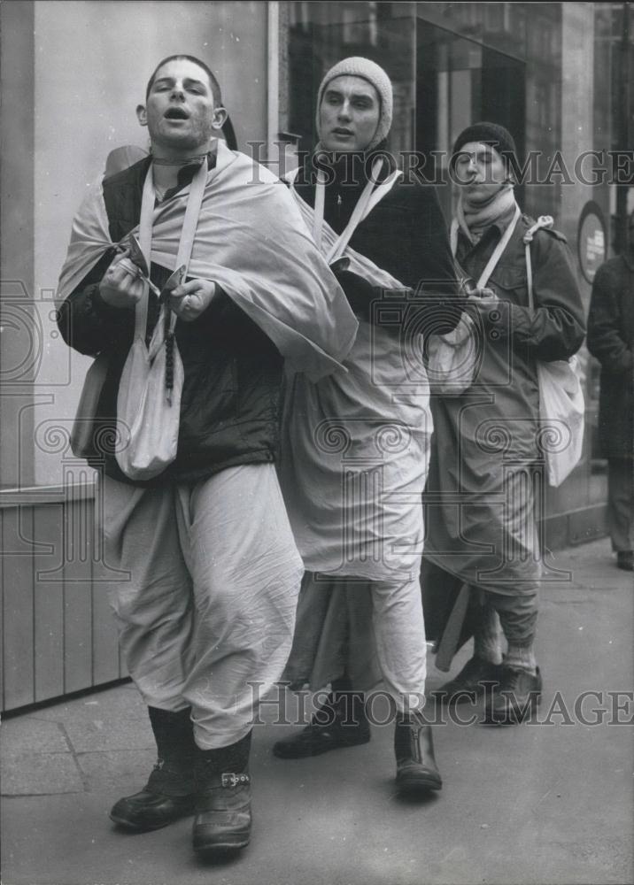 Press Photo Servants of Krishna, Samkirtan, Frankfort - Historic Images