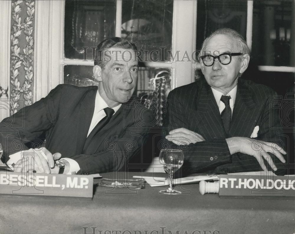 1970 Press Photo Common Market Safeguards Campaign - Historic Images