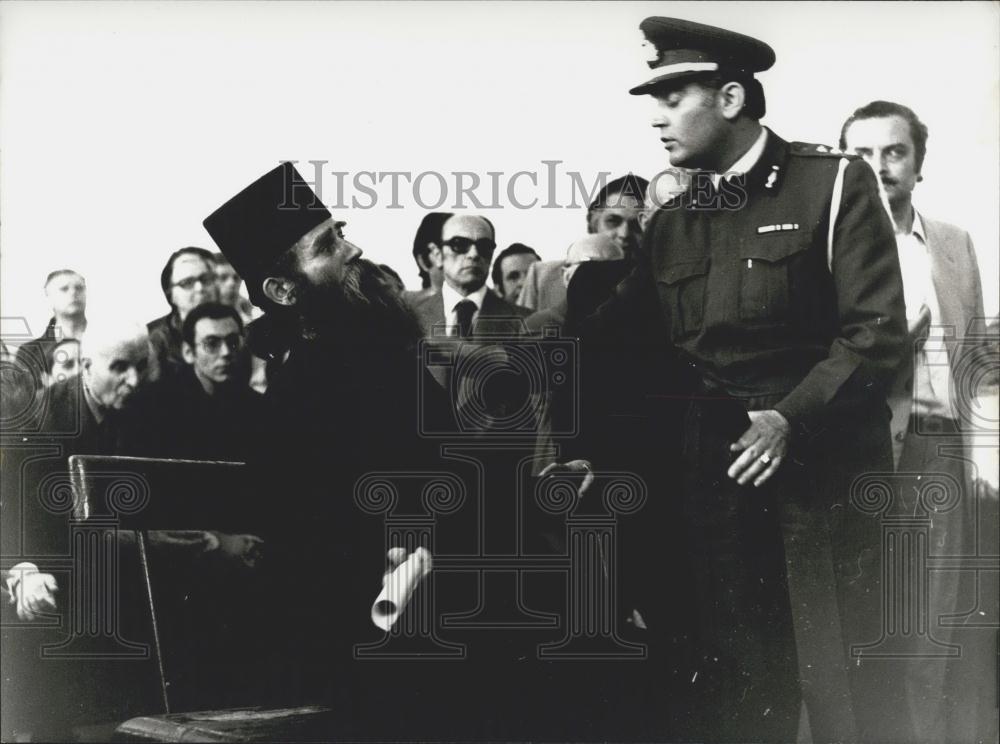 Press Photo Monk Nestoras Questioned By National Gendarmery In Court, Athens - Historic Images