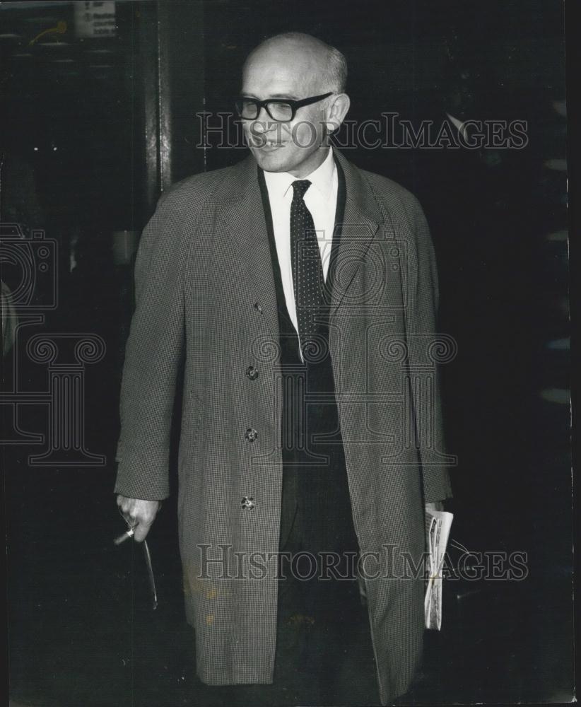 1969 Press Photo Mr. Donald Ross led Britains third heart transplant - Historic Images