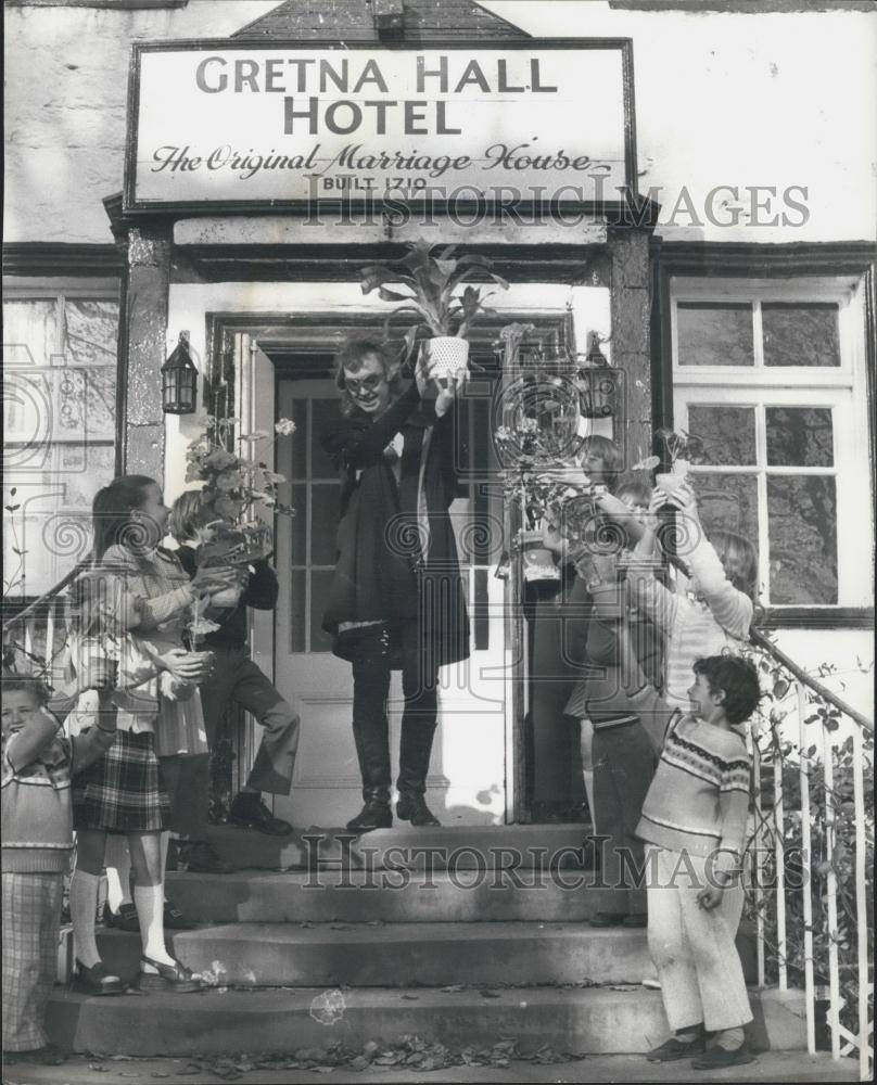 Press Photo Gretna Green&#39;s pottiest wedding ever - Historic Images