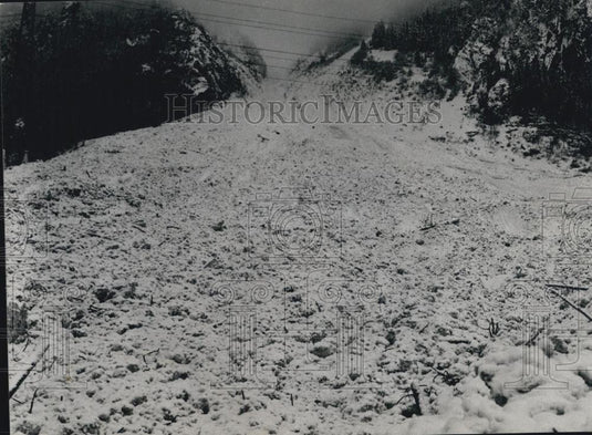 Press Photo Rocky Road - Historic Images