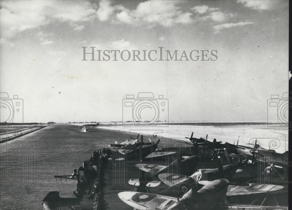 Press Photo Suez Canal from the Deck of an Aircraft Carrier - Historic Images