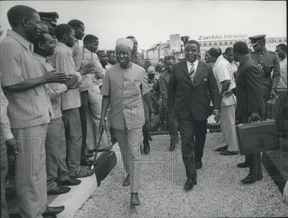 1975 Press Photo Rev. Ndabaningi Sithole leader of the former Zimbabwe - Historic Images