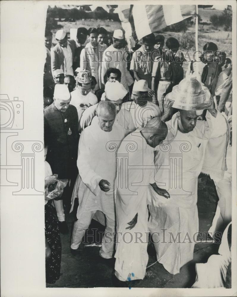 1952 Press Photo Buddhist relics enshrined - Historic Images