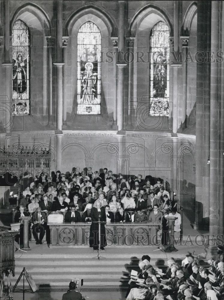 1973 Press Photo Ecumenical Service in Geneva Saint Paul Cathedral - Historic Images