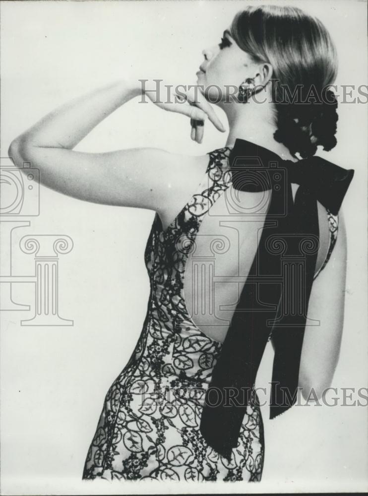 1964 Press Photo Nylfrance designed evening dress - Historic Images