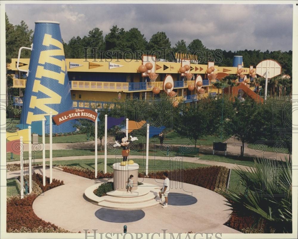 1994 Press Photo Disney&#39;s All Star Sports Resort in Walt Disney World Resort - Historic Images