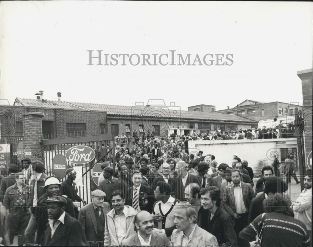 1978 Press Photo United Kingdom. Ford faces Shutdown - Historic Images