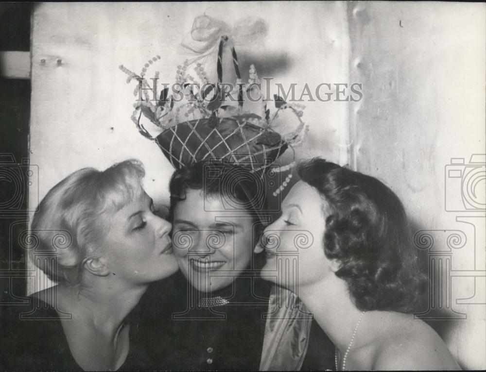 1953 Press Photo Jeanette Buffard,Queen of &quot;Catherinettes&quot;&amp;J Cadet &amp; JPierreux - Historic Images