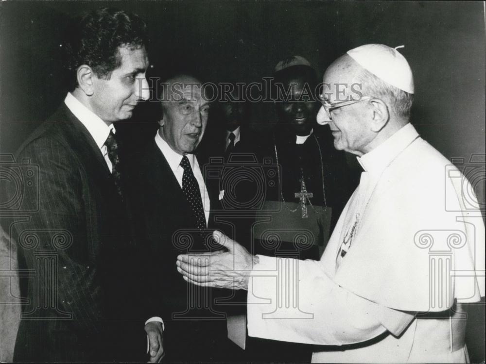 1976 Press Photo Pope Paul VI Receives Diego Novelli Mayor Turin - Historic Images